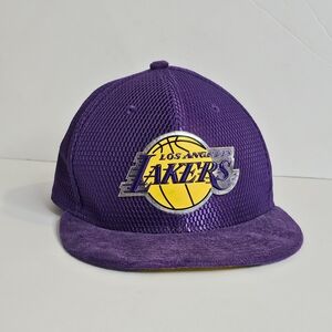 New Era LOS ANGELES LAKERS 9Fifty Purple Basketball Cap Suede Bill Snapback Hat